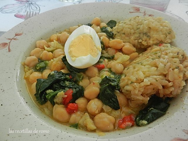 Potaje de cuaresma con buñuelos de arroz