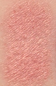 InLivingPinkFrostEyeshadowMAC1