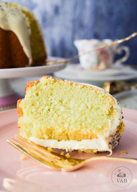 Bundt Cake de aguacate y limón