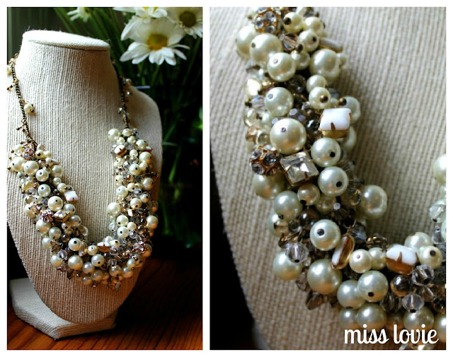 http://missloviecreations.blogspot.com/2012/06/diy-statement-bridal-necklace-tutorial.html