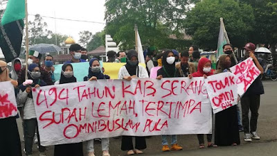 HUT ke-494 Kab Serang, Dua Kelompok Mahasiswa Gelar Aksi