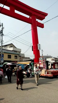 東口大鳥居