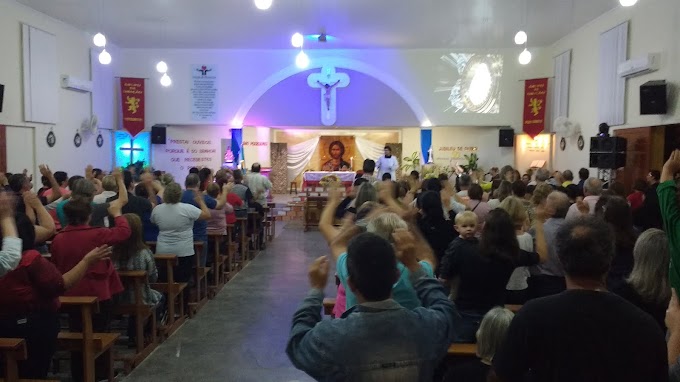 PE. AURICÉLIO PRESIDE MISSA NO CERCO DE JERICÓ DA VILA