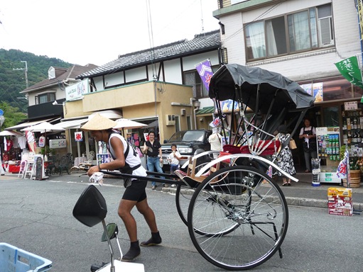 23. ginkakuji homem carroça