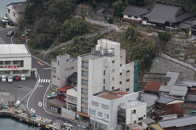 島根県松江市美保関町美保関 馬着山山頂の眺望 美保関漁港 東光ホテル