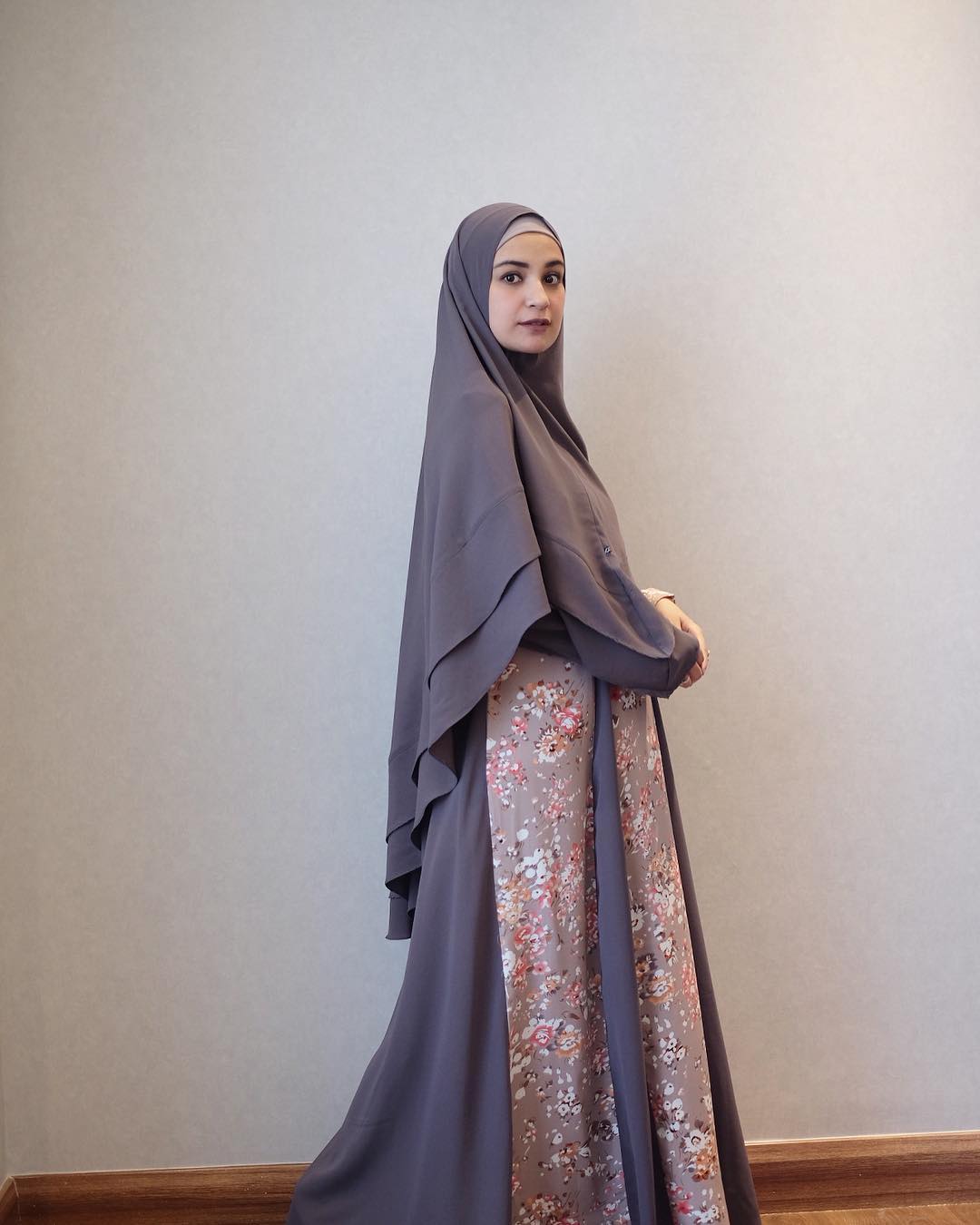 Trend Fashion Artis 2019 Yuk Lihat Koleksi Baju Shireen 