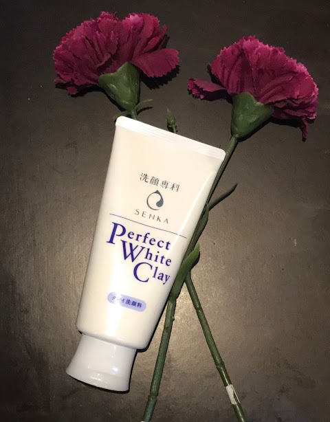 REVIEW Facial Foam Recommended: SENKA Perfect White Clay 