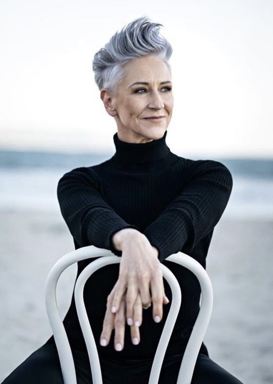 20 Fabulous Short Hairstyles For Women Over 50 In 2023