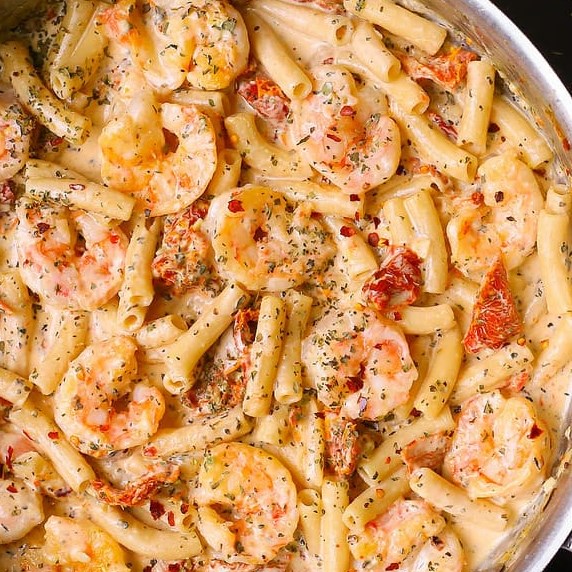 SHRIMP PASTA WITH CREAMY MOZZARELLA SAUCE #Dinner #DelishRecipe