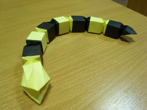 Оригами змея