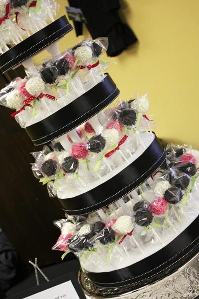 The Bride Guide Blog Cake  Pop  Wedding  Cakes  and Favors