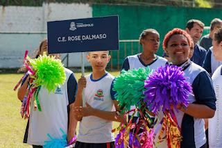 Delegação da Centro Educacional Rose Dalmaso na abertura dos JEM`s