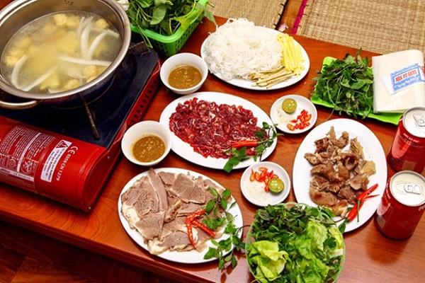 Lẩu bò nhúng giấm món ăn ngon miệng 