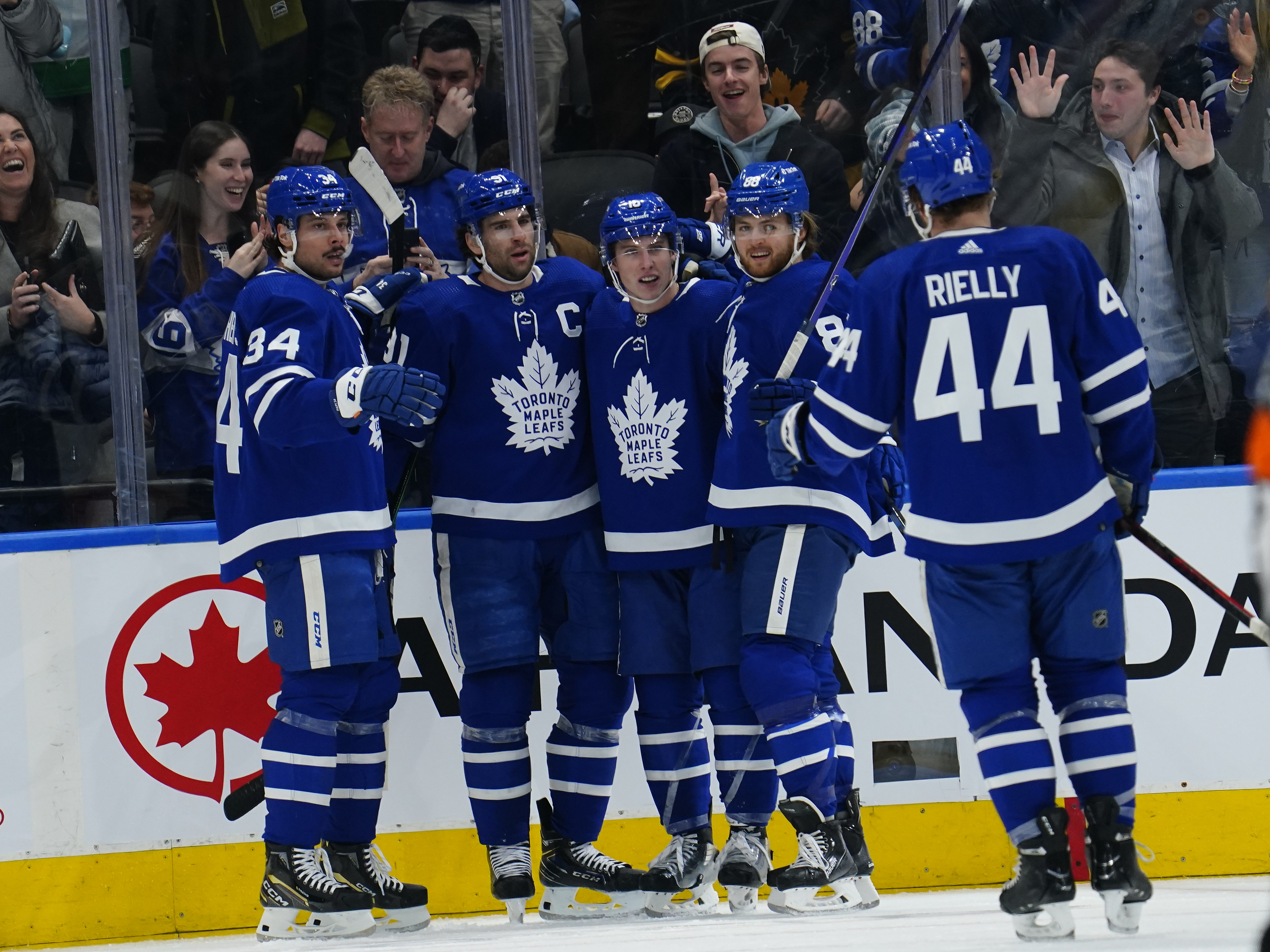 Huge Change In Store For the Maple Leafs Lineup - NHL Trade Rumors