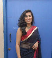 Archana, In, transparant, saree