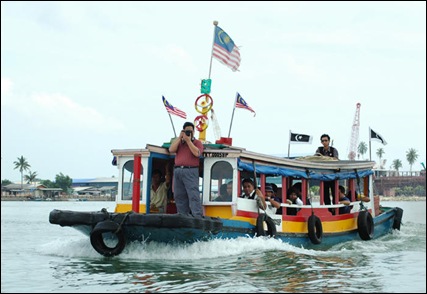 bot-penambang-ke-Pulau-Duyung