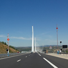 millau-bridgeapproach