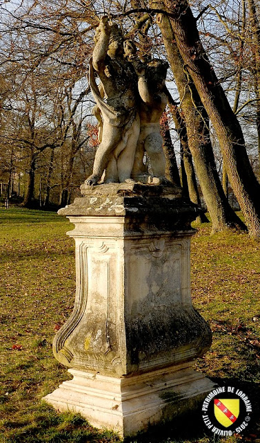 LANEUVEVILLE-DEVANT-NANCY (54) - Château de Montaigu