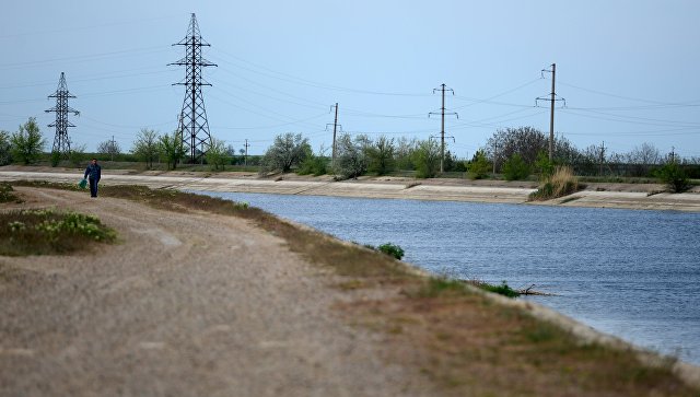 Украина построила новую дамбу, чтобы перекрыть подачу воды в Крым