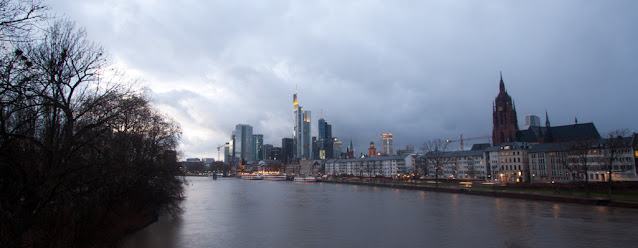 Panorama dall'Untermainbrücke-Francoforte