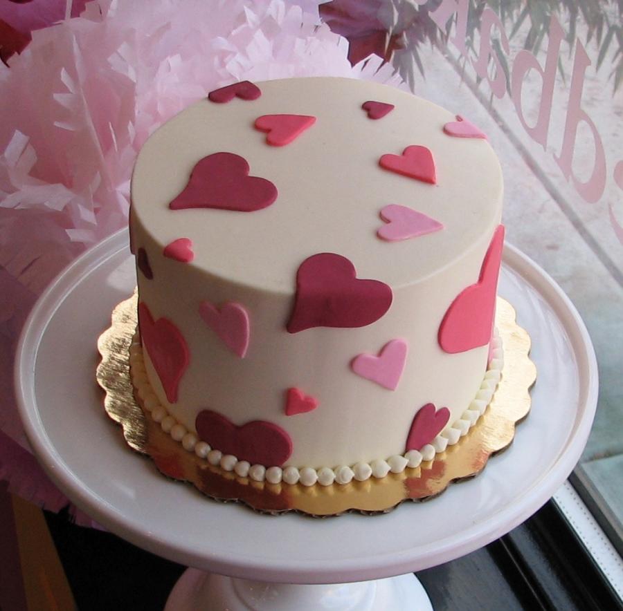 9. Valentine Day Cakes Photo - Hd Wallpaper Of Cakes 2014