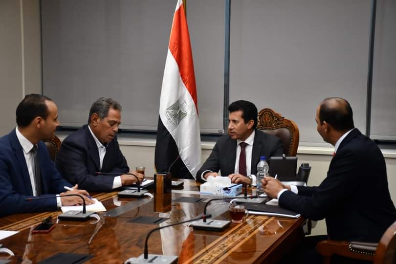 وزير الرياضة يلتقي مسئولو كابيتانو مصر بمقر الوزارة بالعاصمة الإدارية الجديدة