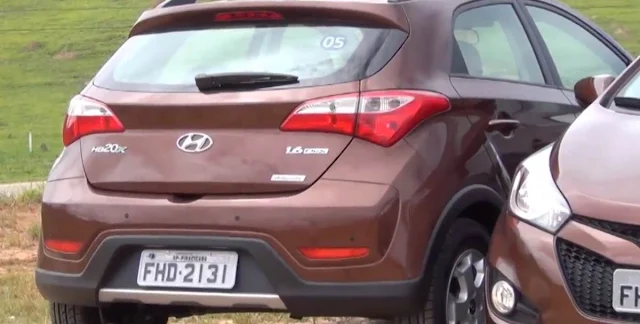 HB20 Hyundai Cross 2013