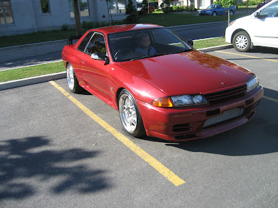 Nissan Skyline R32 GTR Pearl Metallic Red