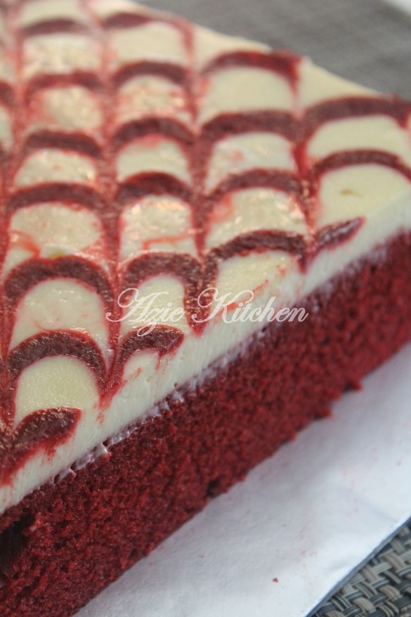 Azie Kitchen: Red Velvet Cheese Brownies