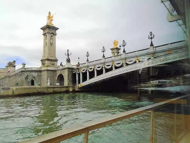 Excursión en barco por el Río Sena - París