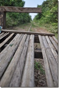 Cambodia Battambang bamboo train 131026_0103