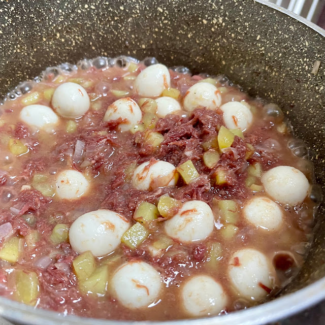 Hash Corned Beef Recipe - Canned Corned Beef with Quail Eggs