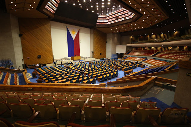 Only Congress can decide on ABS-CBN franchise