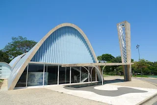 Iglesia de San Francisco de Asís de Oscar Niemeyer