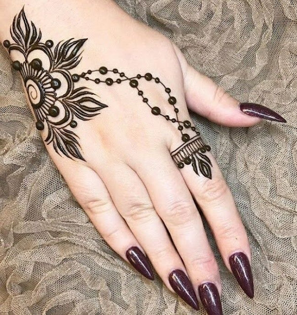 Beautiful simple mehndi design ideas