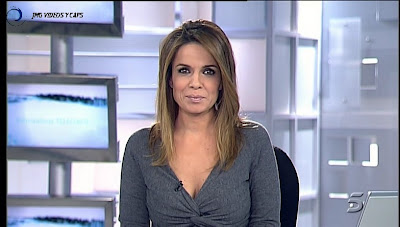 CARME CHAPARRO, Informativos Telecinco (22.01.11)