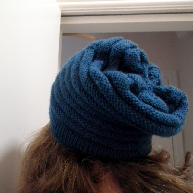 Wurm Hat, knitting