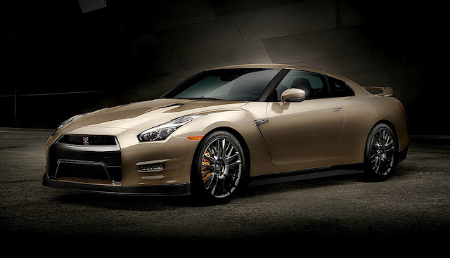 2016-nissan-gt-r-review-pictures-19