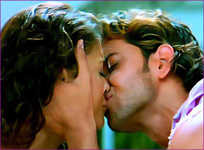 Aishwarya Rai and Hrithik Roshan  hot kiss