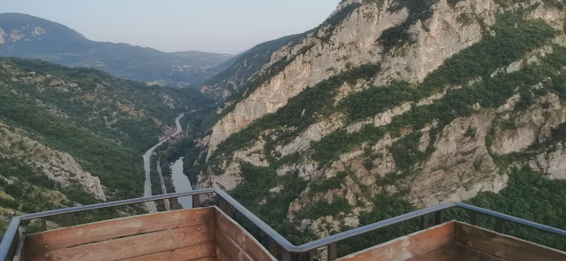 Изглед към каньона - Турция