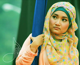 Chord dan Lirik Lagu Fatin - Proud of You Moslem