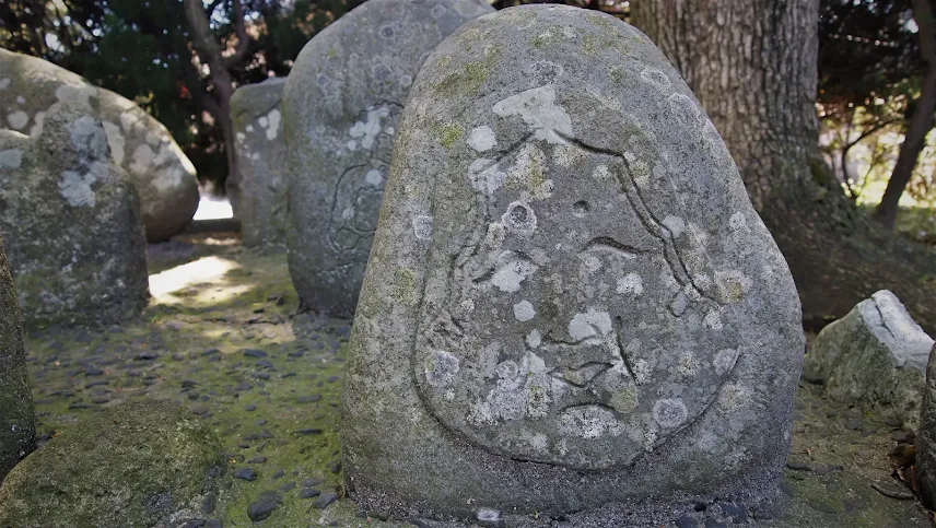 米子市 淀江町 亀甲のサイノカミ 亀甲神社のおかめ