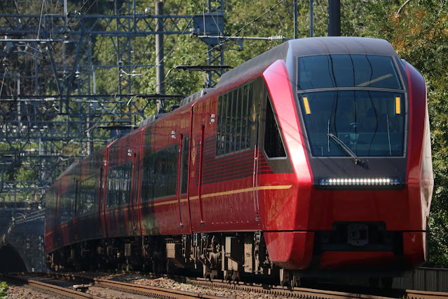 近鉄大阪線 大阪教育大前第1号踏切(大阪教育大前駅ー関屋駅間) 80000系ひのとり