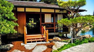 Japanese Minimalist Wooden House