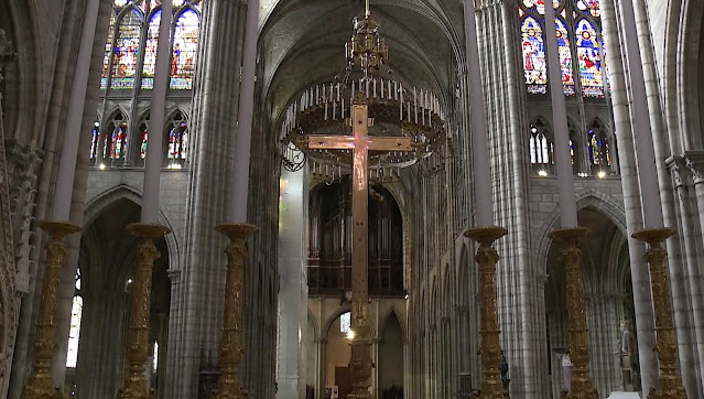 Estilo gótico de la Basílica de Saint- Denis