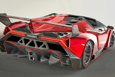 World's Most Expensive Car Launched : Lamborghini Veneno Roadster With Max Speed Of 356 KMH