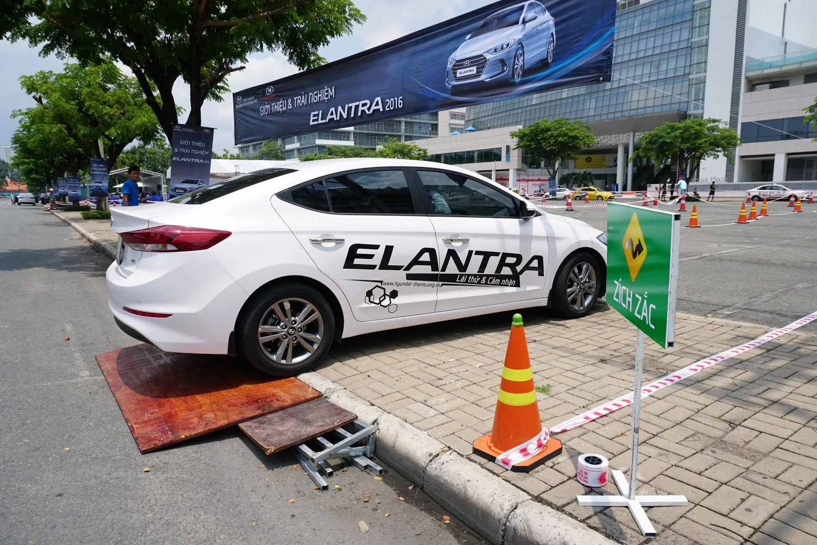 Hyundai Elantra 2016