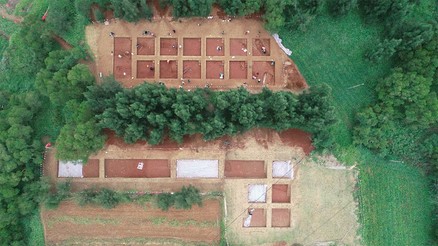  Teachers as well as students of Xiamen University accept of late discovered an ancient hamlet si For You Information - Ancient hamlet site, tomb constitute on isle inward southeast China's Fujian Province