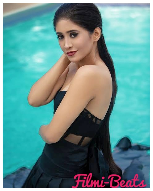 Shivangi Joshi Actress wallpapers &. Biography