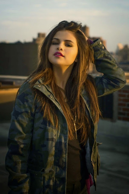 Selena Gomez 2015 Hot photo Gallery Wallpapers Free Download